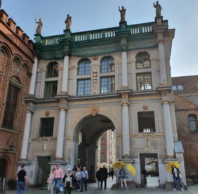 Main City in Gdask - tour in Polish - Practical Details: Meeting Point and Duration