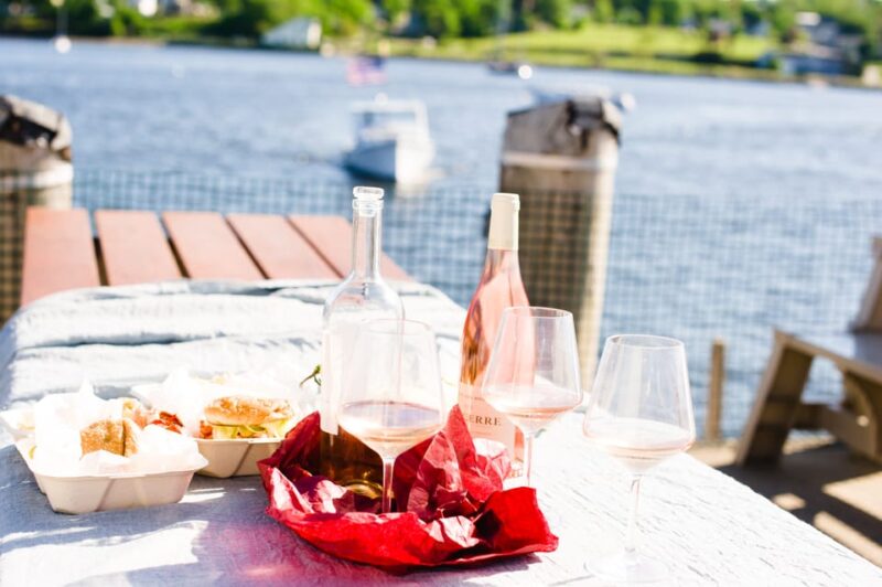 Maine: Belfast Incredible Sunset Cruise with Lobster - Sunset Sailing and Photo Opportunities