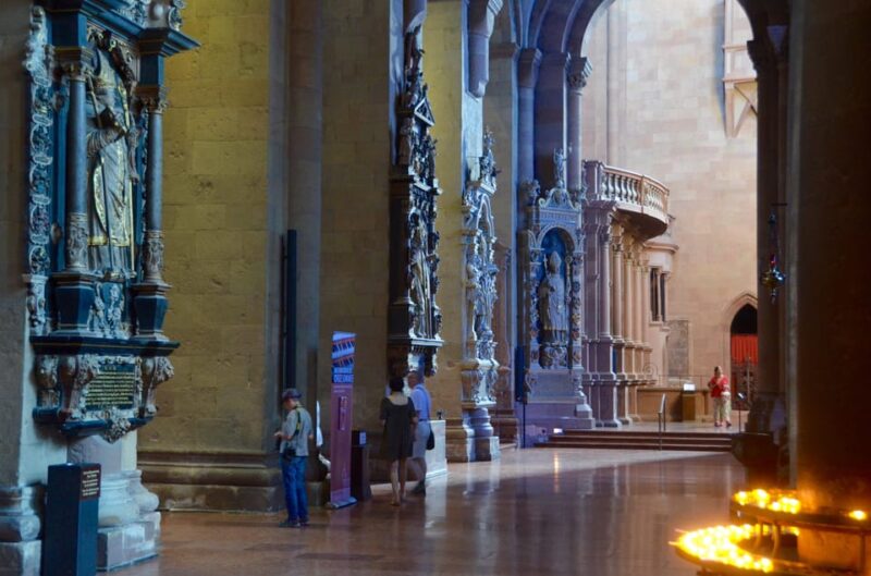 Mainz Highlights, private walking tour - The Festive Charm of Mainz’s Christmas Market