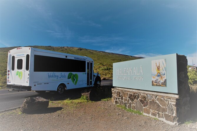 Majestic Haleakala Sunrise Tour with Pick-up - Breakfast and Post-Sunrise Relaxation