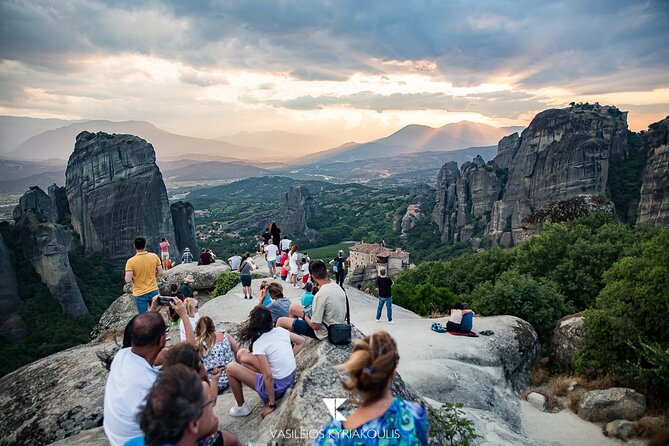 Majestic Sunset Meteora Tour with Local Guide - Practical Tips and Accessibility