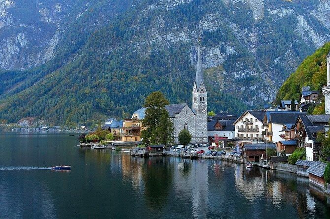 Majestic Walking Tour of Hallstatt - Visiting the Iconic Pfarrkirche Mariä Himmelfahrt