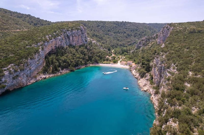 Makarska: 3-island Speedboat Cave & Blue Lagoon Tour - Practical Details and Onboard Comfort