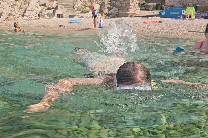 Makarska: 3 Island Speedboat Tour with Little Blue Cave & Lagoon - A Stroll and Coffee in Jelsa’s Historic Streets