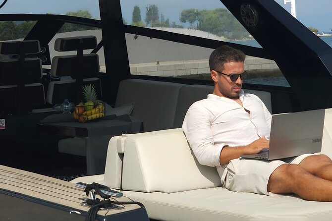 Makarska: 4-Island Speedboat Tour - town Hvar & Pakleni Islands - Ample Time in Hvar Town: Culture, Cuisine, and Views