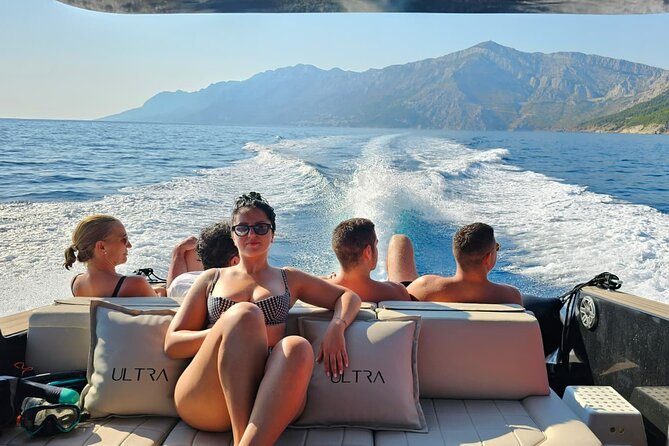 Makarska: 4-Island Speedboat Tour - town Hvar & Pakleni Islands - Included Amenities and Practical Details