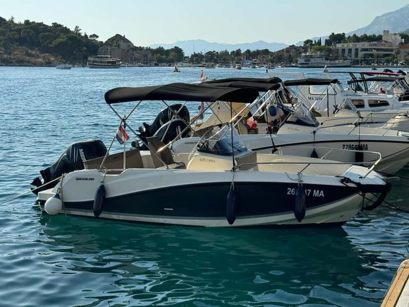 Makarska: Private Half-Day Boat to Hvar Island - The Speedboat Options and Practical Details