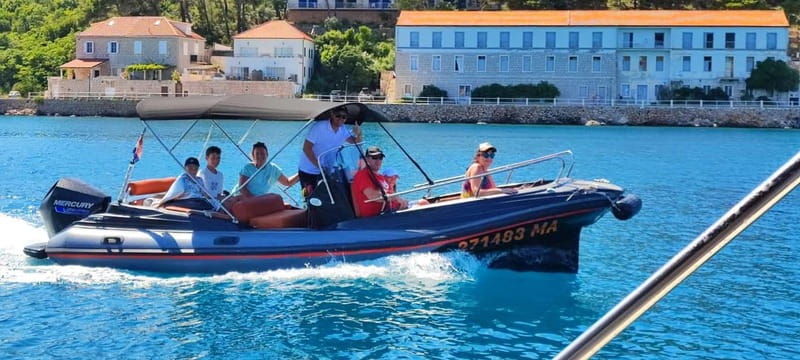 Makarska: Private Half-Day Boat to Hvar Island - Pacing, Punctuality, and Flexibility