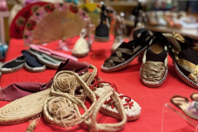 Make Authentic Espadrilles in Valencia - The Atmosphere and Guides