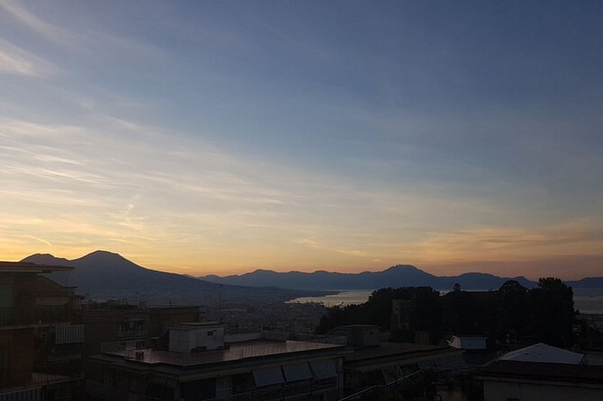 Make Neapolitan Pizza With A View Of Naples - The View of Naples: A Perfect Backdrop