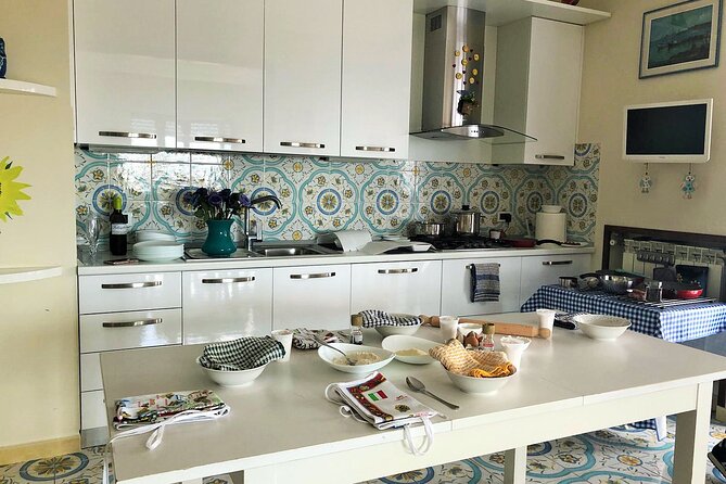 Make Neapolitan Pizza With A View Of Naples - The Hosts: Giuseppe and Anna’s Hospitality