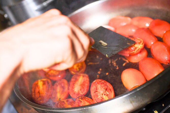 Make Roman Pizza & Gelato Near the Vatican (3-Course Meal) - Making and Enjoying Homemade Strawberry Gelato