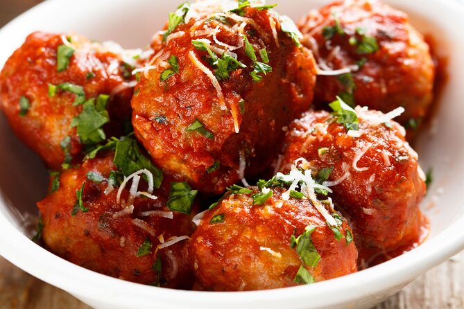 Make Traditional Spanish Tapas + Local Wine (3-Course Meal) - Central Location Near Seville’s Historic Landmarks