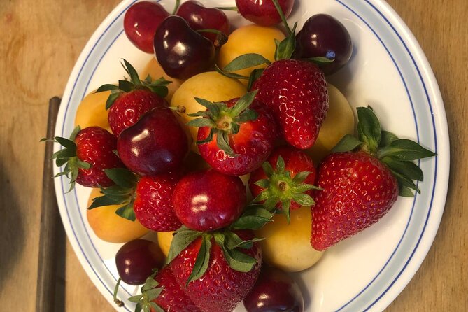 Make Valencian 'Pizza' in Ruzafa - Enjoying Valencian Cuisine with Local Beer or Wine