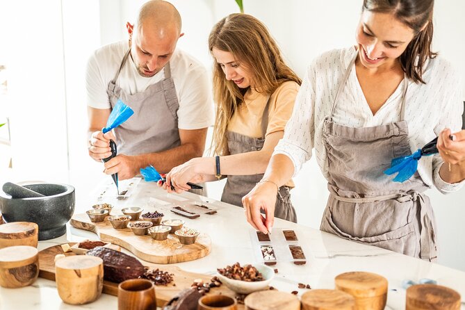Make Your own Amazing Chocolate in Notting Hill - Tasting Regional Chocolates and Learning about Cacao