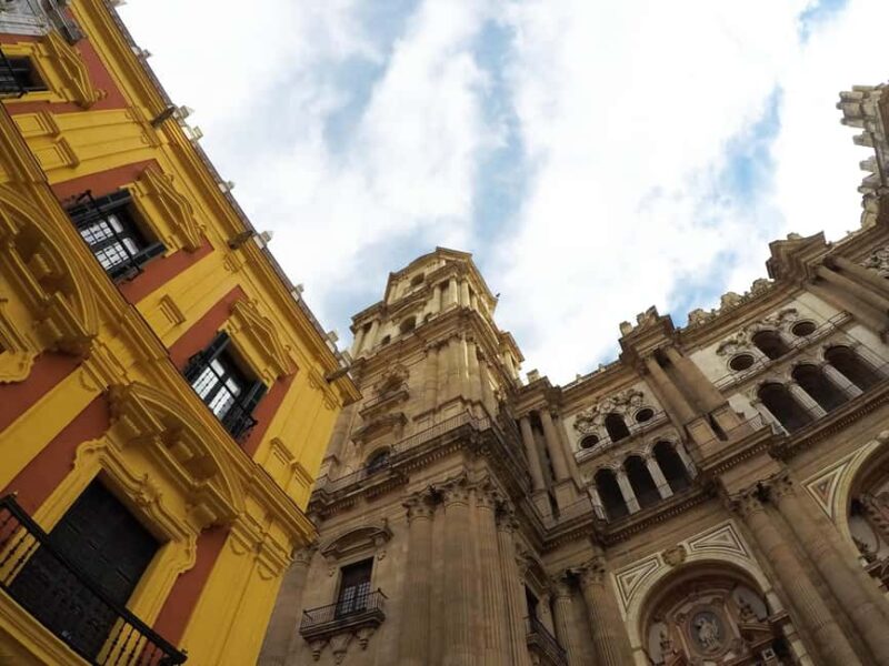 Malaga: 1.5-Hour Walking Tour - Meeting Point and Logistics in Malaga’s Old Town
