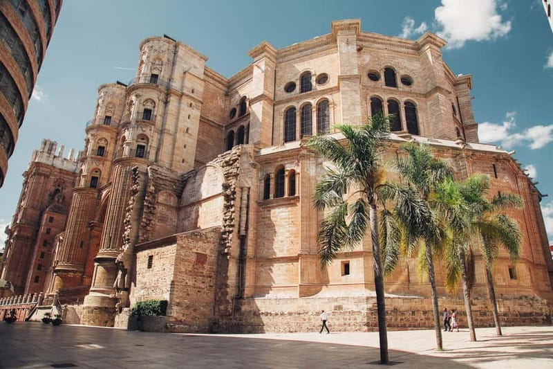 Málaga: 2-Hour Historical Center & Cathedral Tour - Visiting Calle Granada and Iglesia de Santiago