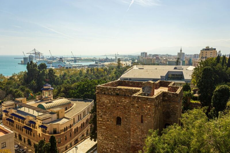 Malaga: Alcazaba and Roman Theatre Private Tour With Tickets - Climbing Walls for Panoramic Views
