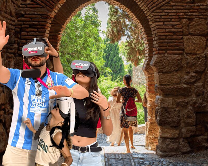 Malaga: Alcazaba, Picasso and more, walking tour with 5 VR experiences ! - Key Points