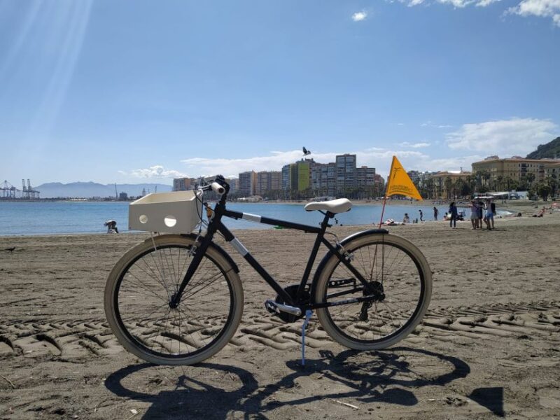 Malaga: Bike Rental for City Discovery Route & Beaches - Key Points