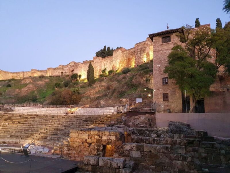 Málaga: Cathedral, Alcazaba, Roman Theater Walking Tour - Discover the Alcazaba of Málaga and Its Breathtaking Views