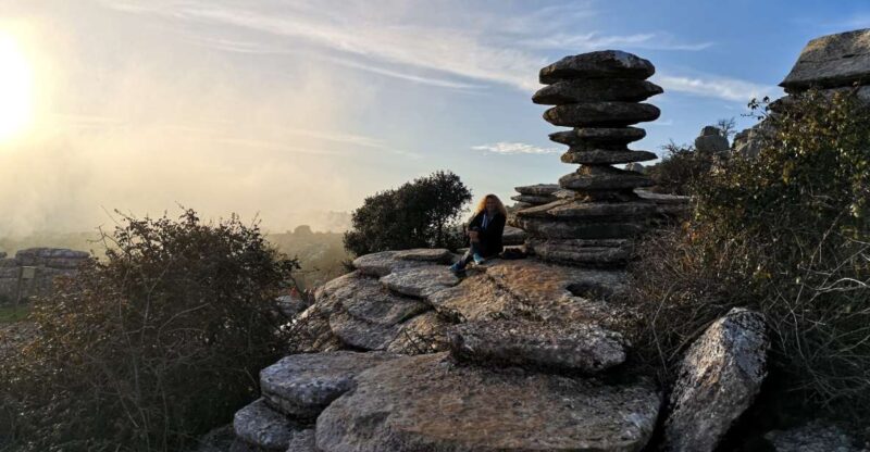 Málaga: Dolmens and El Torcal de Antequera Guided Day Trip - Discovering the Unique Karstic Landscape of El Torcal