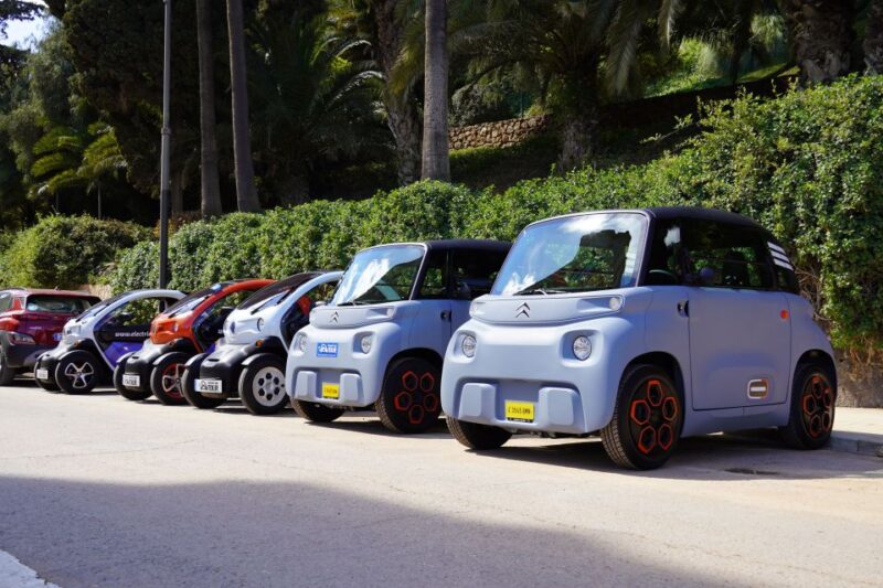 Malaga: Electric Car City Tour and visit Gibralfaro Castle - Practical Details: Booking, Cancellation, and What to Bring