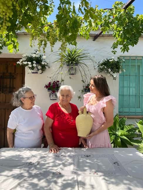 Malaga: Farm-to-Table Tasting Experience with Abuela/Nonna - Olive Oil Workshop and Tasting Tips