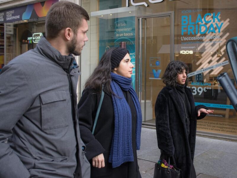 Malaga Food Tour with Tapas & Drinks with a Local - The Guide: Friendly, Informative, and Bilingual