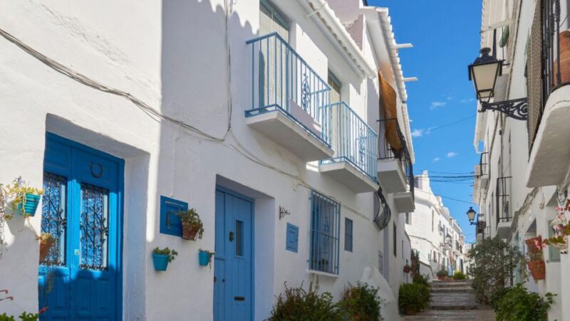 Malaga: Frigiliana & Nerja Tour with Local Product Tastings - The Tour Starts with a Scenic Drive Along the Mediterranean Coast