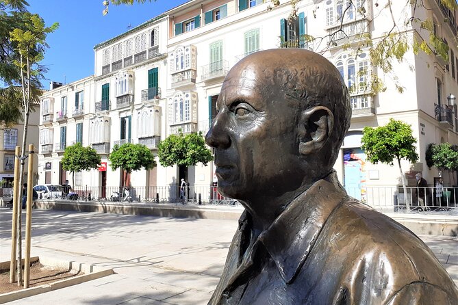 Malaga: group walking Tour - Explore Malagas Historic Landmarks with a Guided Walking Tour