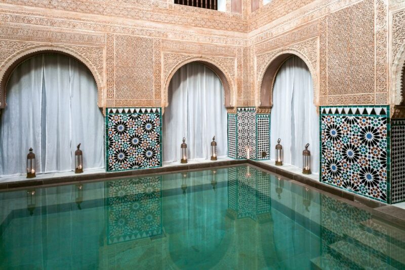 Malaga: Hammam Al Ándalus Entry Ticket with Massage - Location and Meeting Details in Malaga