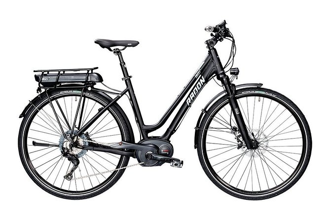 Malaga Highest Peak E-Bike Tour: White Village Olias and El Palo - Lunch and Refreshments at a Local Restaurant