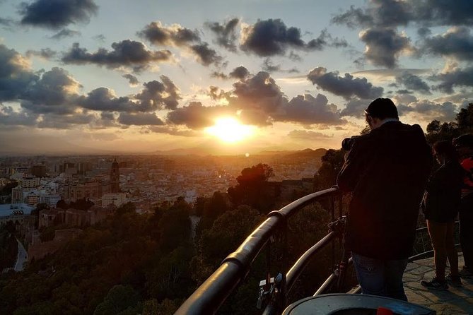 Malaga Highlights, Old Town & Viewpoints Walking Tour - Roman Theatre: Uncovering Hidden Archaeology