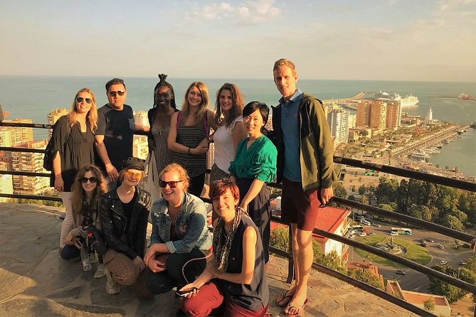 Malaga Highlights, Old Town & Viewpoints Walking Tour - Gibralfaro Viewpoint: A Paved Path to Stunning Views