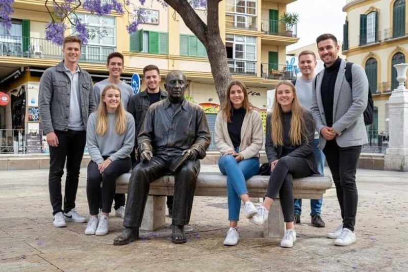 Málaga: Insta-Perfect Walking Tour with a Local Guide - Waterfront Views at Muelle Uno: Coastal Vibes and Modern Architecture