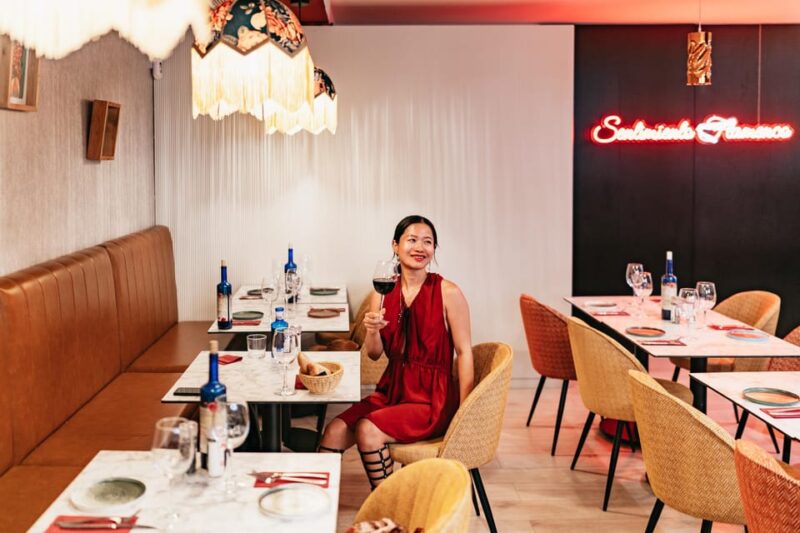 Málaga: Live Flamenco Show at Flamenco Alegría - Watching the Performers: Dancing, Singing, and Guitar