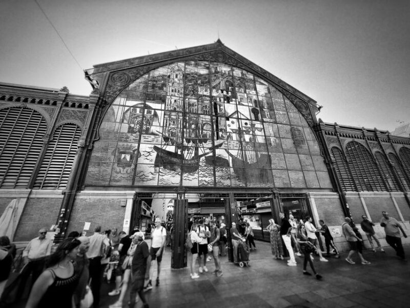 Málaga: Private Sightseeing Treasure Hunt - The Route: From Mercado Central to Calle Molina Lario