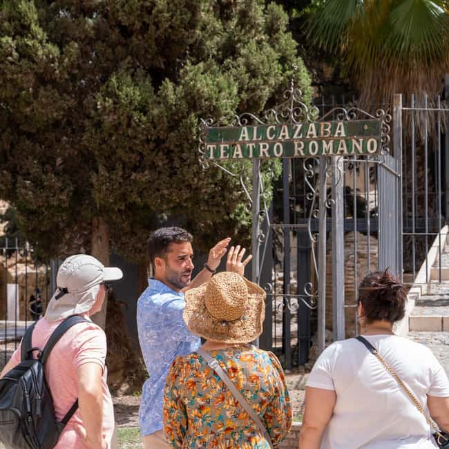 Málaga Private Walking Tour, Roman Theater, and Alcazaba with Tickets - Final Photo Stop and Tour End at Plaza de la Aduana