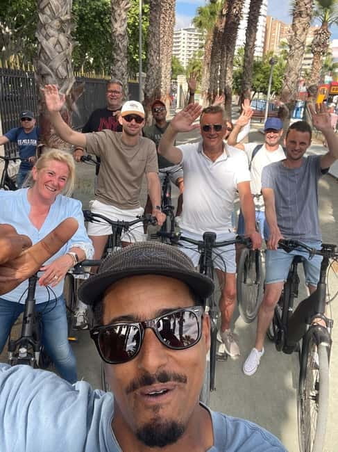 Malaga: Roller Skating City Tour, Roller Skating Classes - Exploring Malaga on a Guided Roller Skating Tour