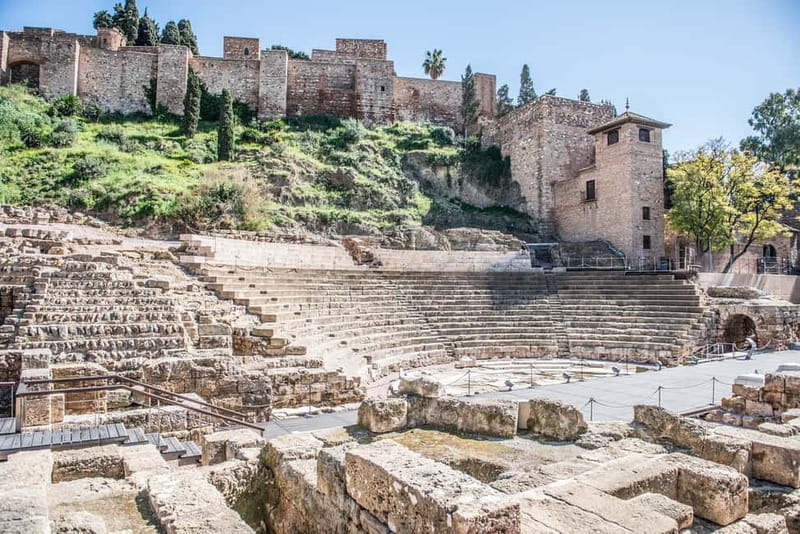 Málaga: Roman Theatre and Alcazaba Guided Tour - Key Points