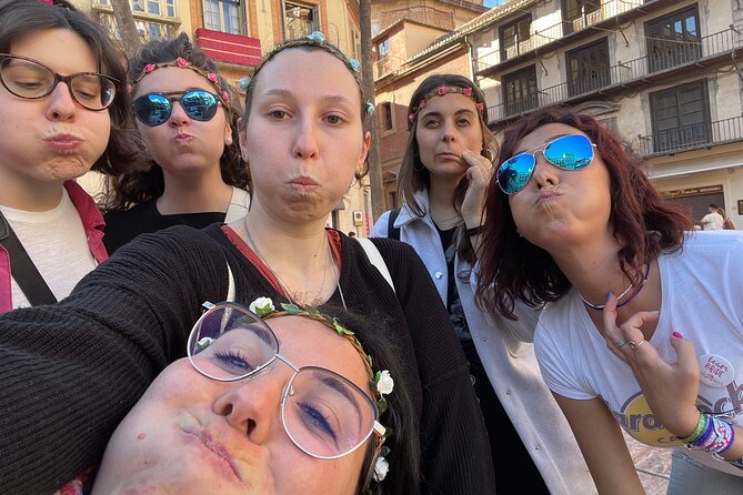 Malaga Scavenger Hunt and Sights Self-Guided Tour - Exploring Key Malaga Landmarks