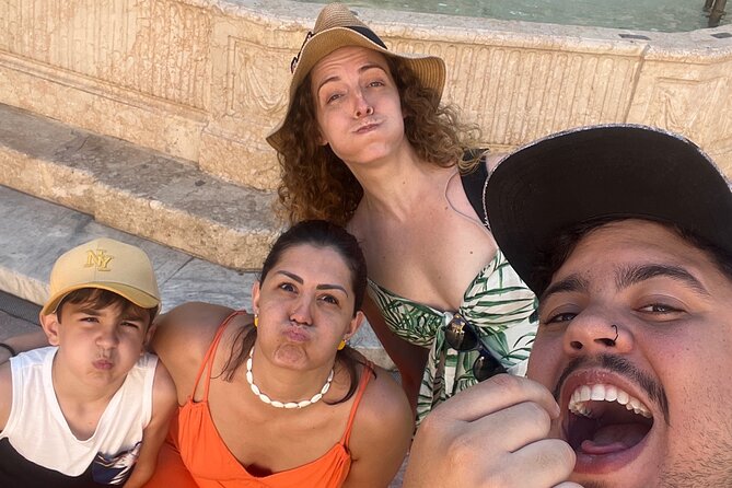 Malaga Scavenger Hunt and Sights Self-Guided Tour - Practicalities and Meeting Arrangements