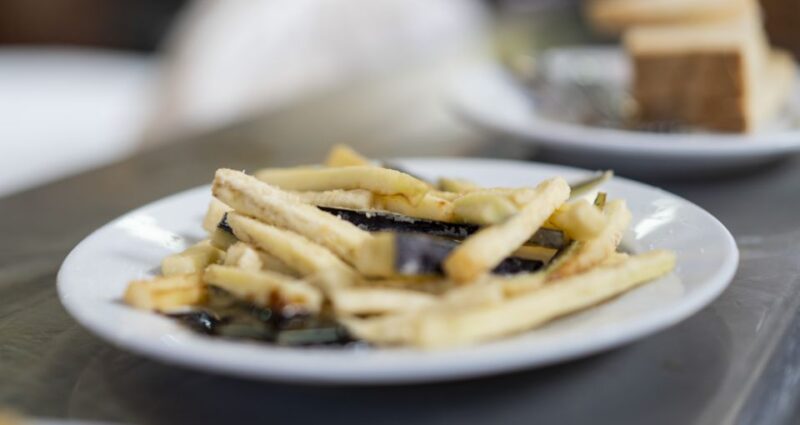 Malaga: Tapas Tasting Tour - Enjoying Local Wines, Beers, and Soft Drinks