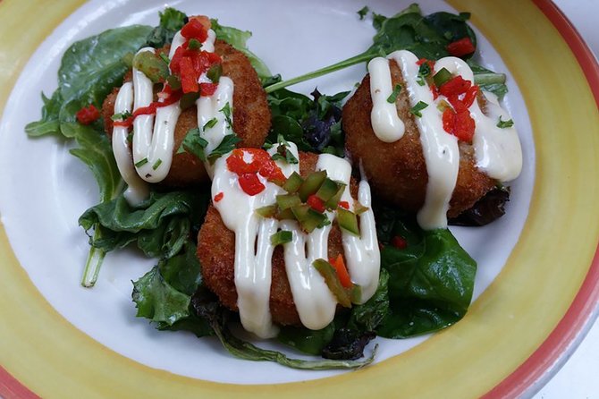 Malaga Tapas Tour and Wine - Accessibility and Practical Tips for the Tour