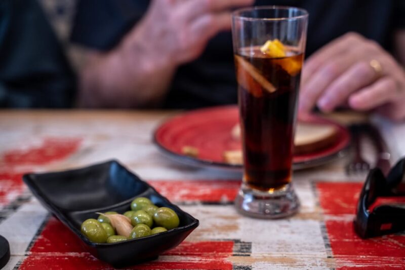 Malaga: Taste-of-Spain Walking Food Tour - Visiting Malaga’s Architectural Icons and Historic Sites