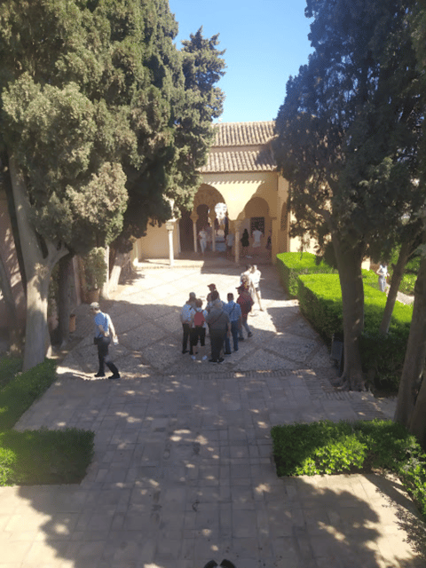 Malaga: Tour privado por la ciudad de Malaga - Who Will Appreciate This Tour Most?