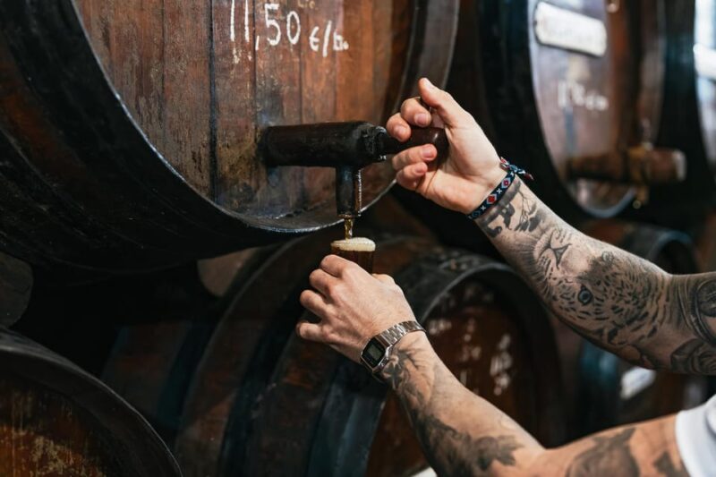 Málaga: Traditional Andalusian Tapas and Wine Tour - Logistics and Meeting Points