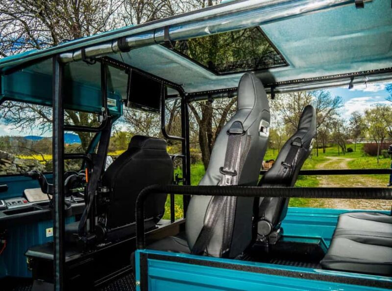 Malaga: Tuk tuk tour with gastronomic experience at El Pimpi - Discover Malaga in Style with a Private Electric Tuk Tuk and Gastronomic Feast