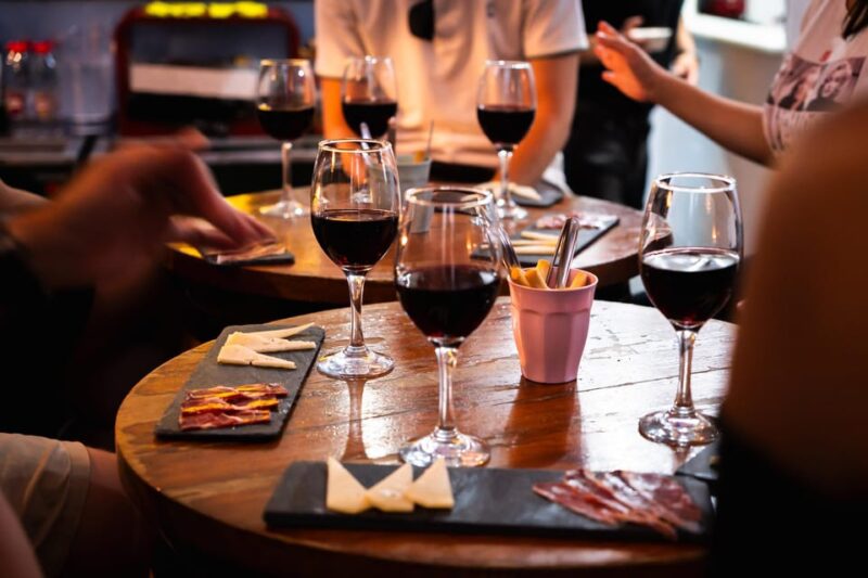 Malaga: Wine and Tapas Tour with Tastings and Drinks - Starting at Plaza de la Constitución